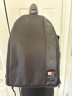 BP Black Backpack - Sleek Everyday Bag for photography camera - Never Used